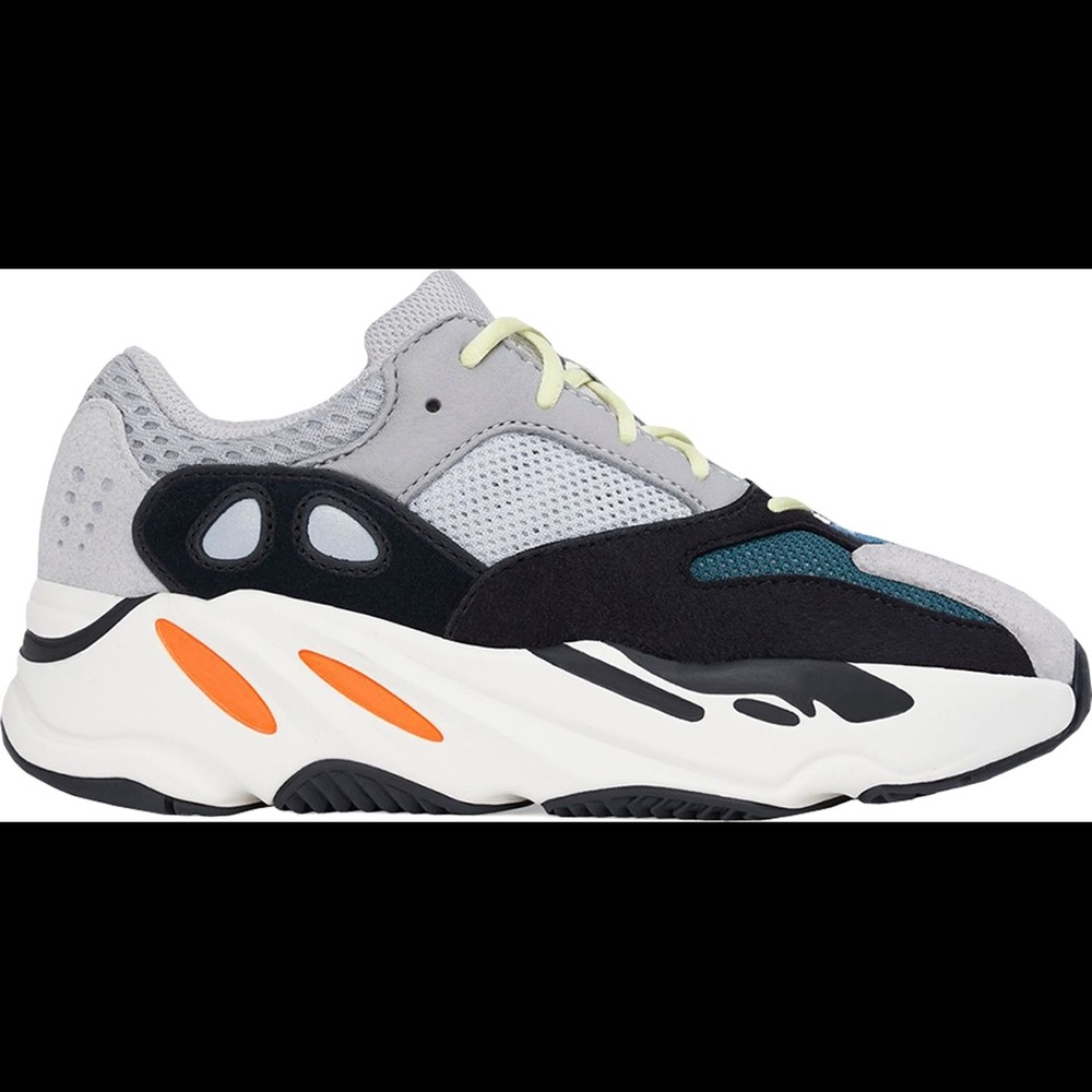 Yeezy’s Women Wave Runners size 5.5